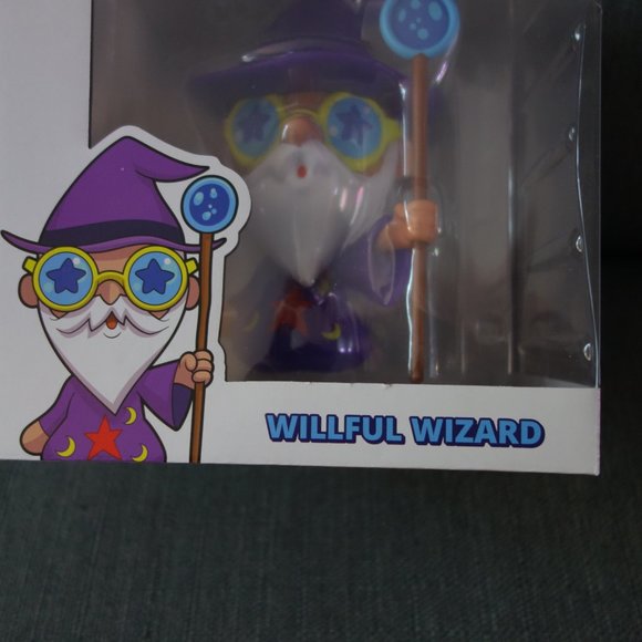 VeeFriends Willful Wizard Collectible Figure Made for Macy's - Picture 2 of 7